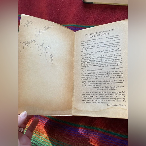 VTG Love Medicine by Louise Erdrich. Paperback. Used Condition. Bestseller. 1984 - Picture 2 of 5